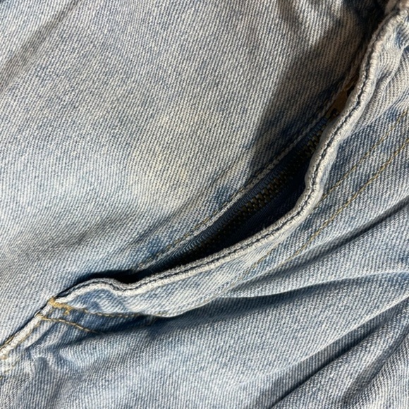 Kendal & Kylie Highrise Pleated Blue Jeans - Picture 12 of 12